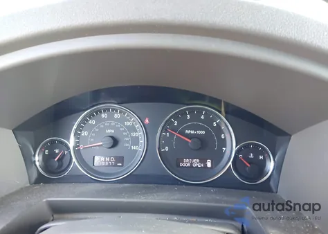 2010 Jeep Commander Sport z USA, uszkodzony, nr VIN 1J4RG4GK3AC108768